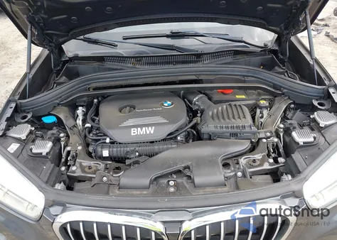 2018 BMW X1 xDrive28I из США, поврежденный, VIN WBXHT3C30J5F90454